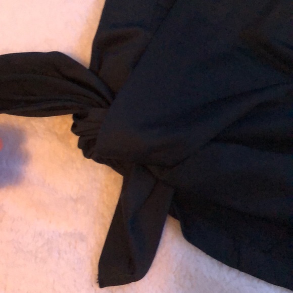 Adidas Side Tie Workout top - Picture 4 of 6